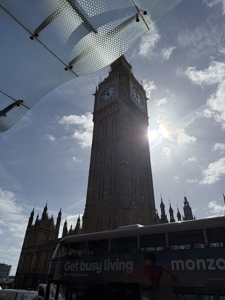 Sulla strada per la Tattershall Castle: il Big Ben svetta alto su Westminster.