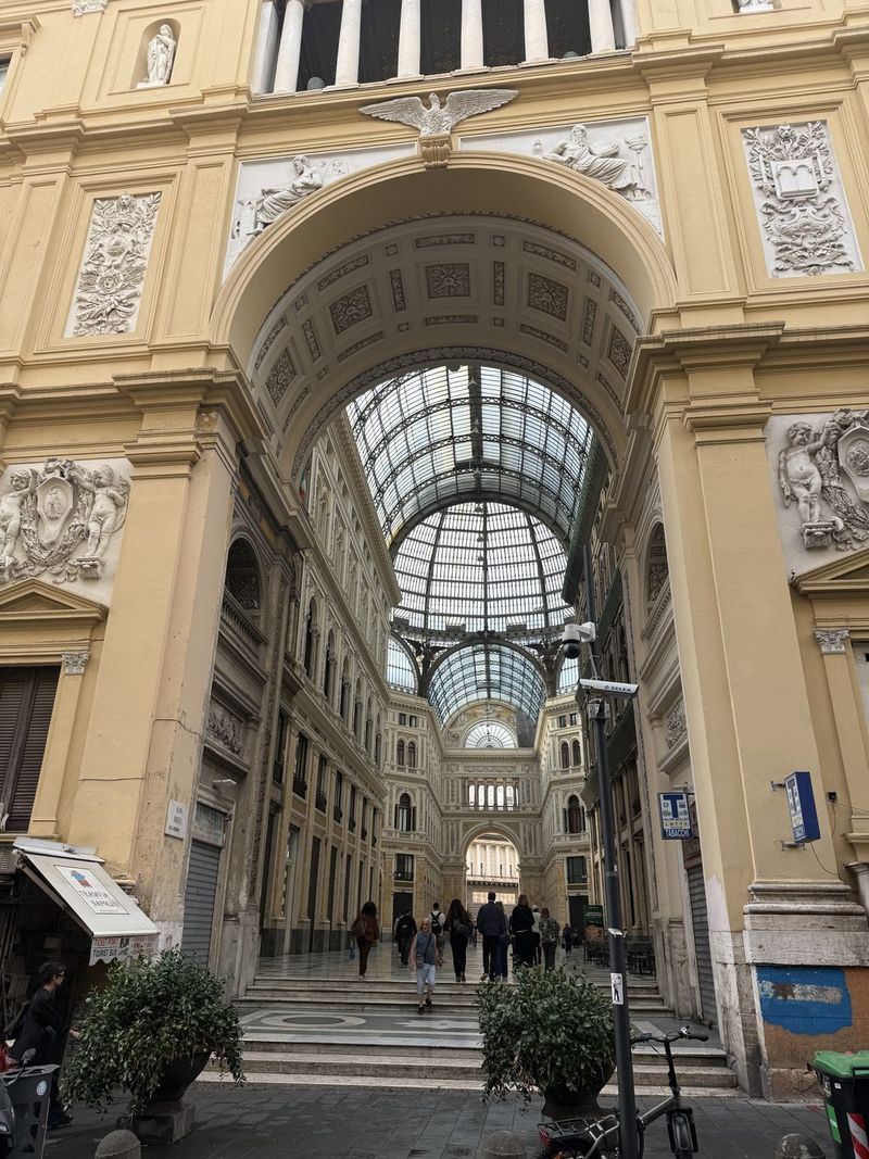 Down on the Funicolare: the Galleria Umberto I.