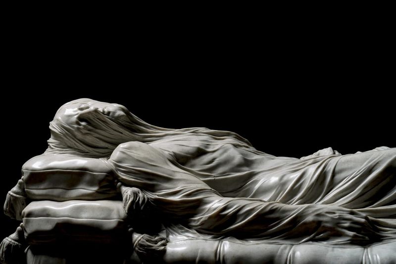 The whole body under a wafer-thin veil of marble. Photo: © Museo Cappella Sansevero